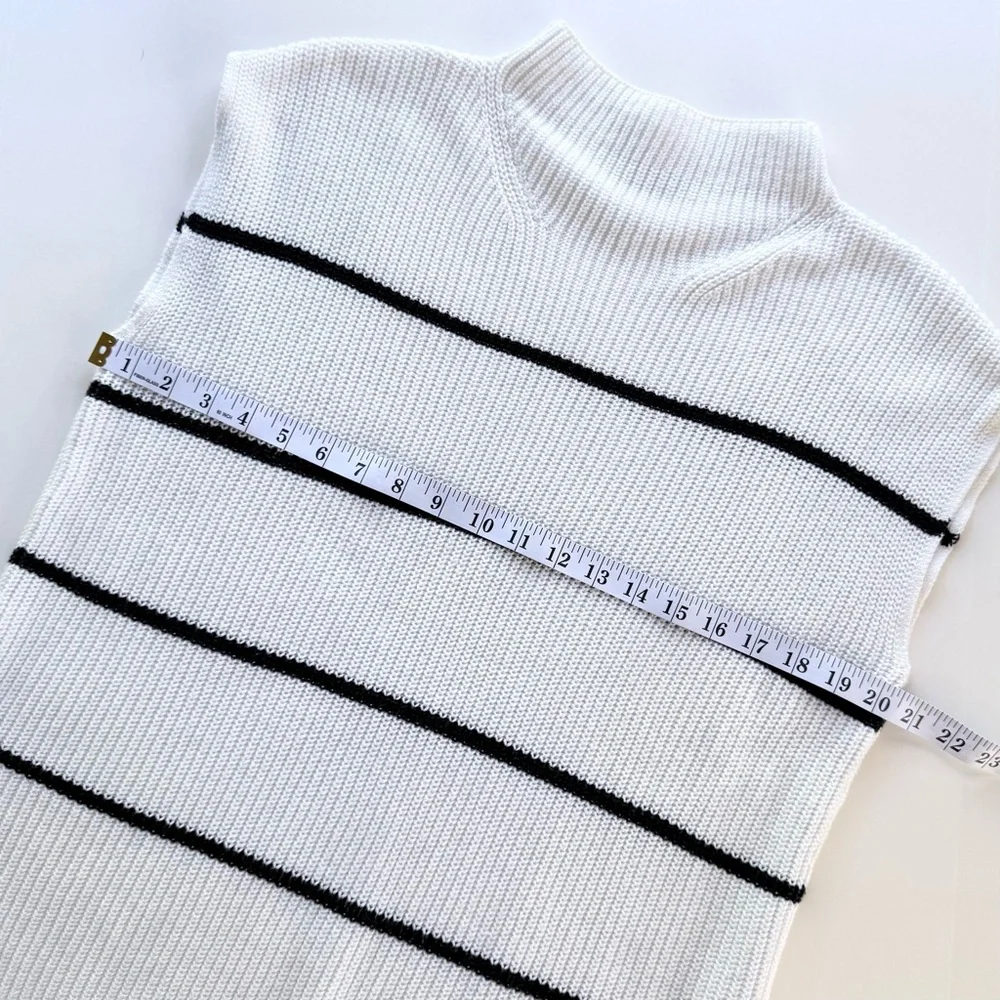 Rails Etta Sweater Vest - Sleeveless Knit Pullover Mock Neck Ivory Navy Stripe M
